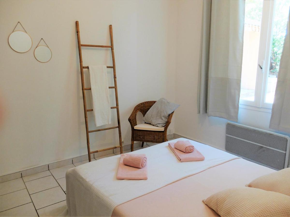 Beaux Appartements 3 Pieces Avec Espaces Exterieurs Et Parking - Proche Plage イエール エクステリア 写真
