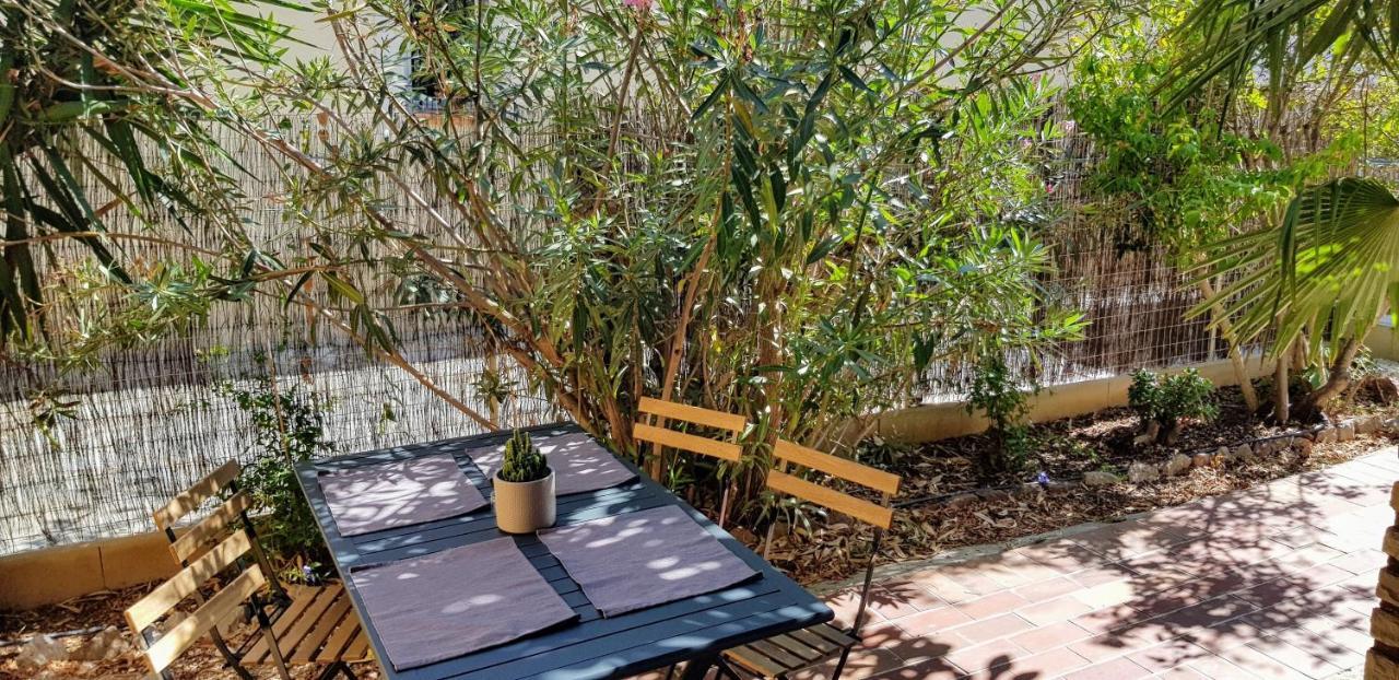 Beaux Appartements 3 Pieces Avec Espaces Exterieurs Et Parking - Proche Plage イエール エクステリア 写真