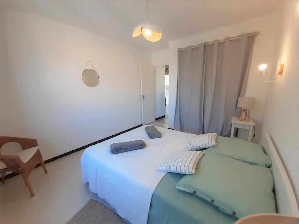 Beaux Appartements 3 Pieces Avec Espaces Exterieurs Et Parking - Proche Plage イエール エクステリア 写真