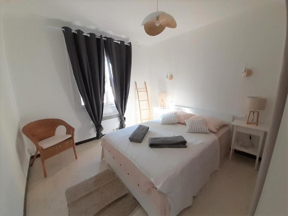 Beaux Appartements 3 Pieces Avec Espaces Exterieurs Et Parking - Proche Plage イエール エクステリア 写真
