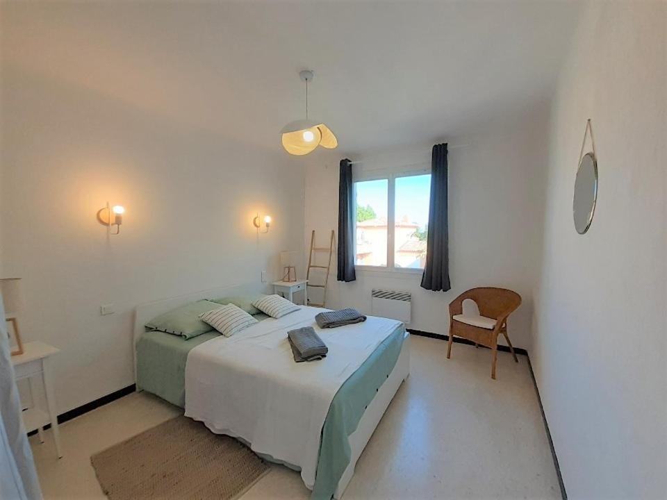 Beaux Appartements 3 Pieces Avec Espaces Exterieurs Et Parking - Proche Plage イエール エクステリア 写真