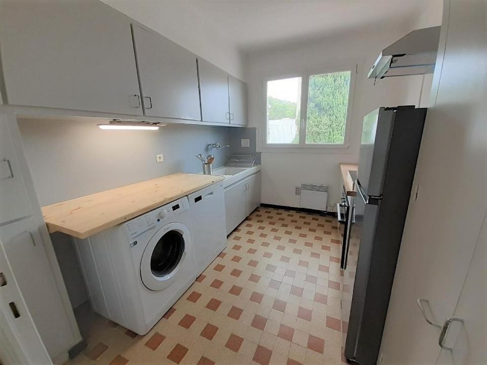 Beaux Appartements 3 Pieces Avec Espaces Exterieurs Et Parking - Proche Plage イエール エクステリア 写真