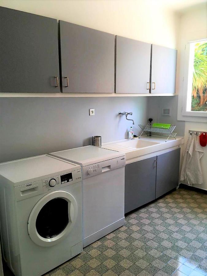 Beaux Appartements 3 Pieces Avec Espaces Exterieurs Et Parking - Proche Plage イエール エクステリア 写真