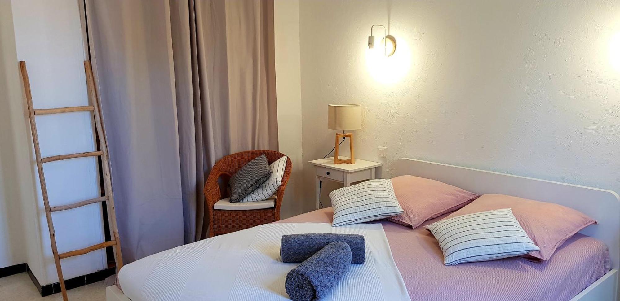 Beaux Appartements 3 Pieces Avec Espaces Exterieurs Et Parking - Proche Plage イエール エクステリア 写真