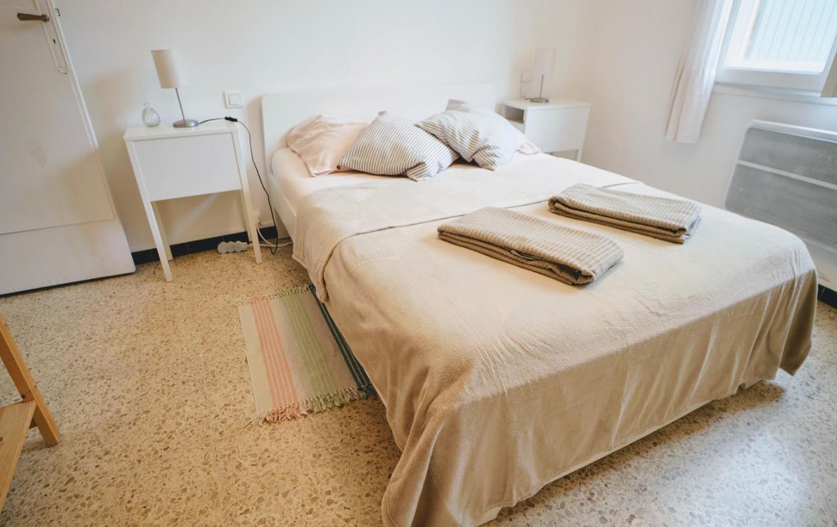 Beaux Appartements 3 Pieces Avec Espaces Exterieurs Et Parking - Proche Plage イエール エクステリア 写真